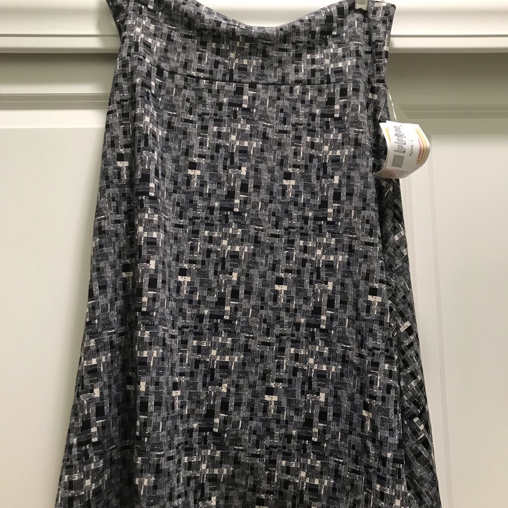 LuLaRoe Azure skirt size L